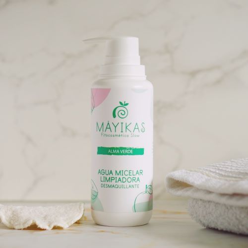 agua micelar natural